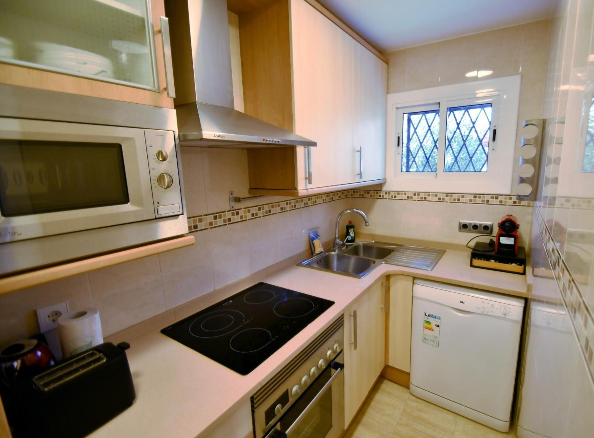 2 Y Magnífica Terraza / 2-zimmer-wohnung * Castelldefels